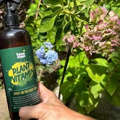 Tanaman Plant Vitamin foliar spray bottle